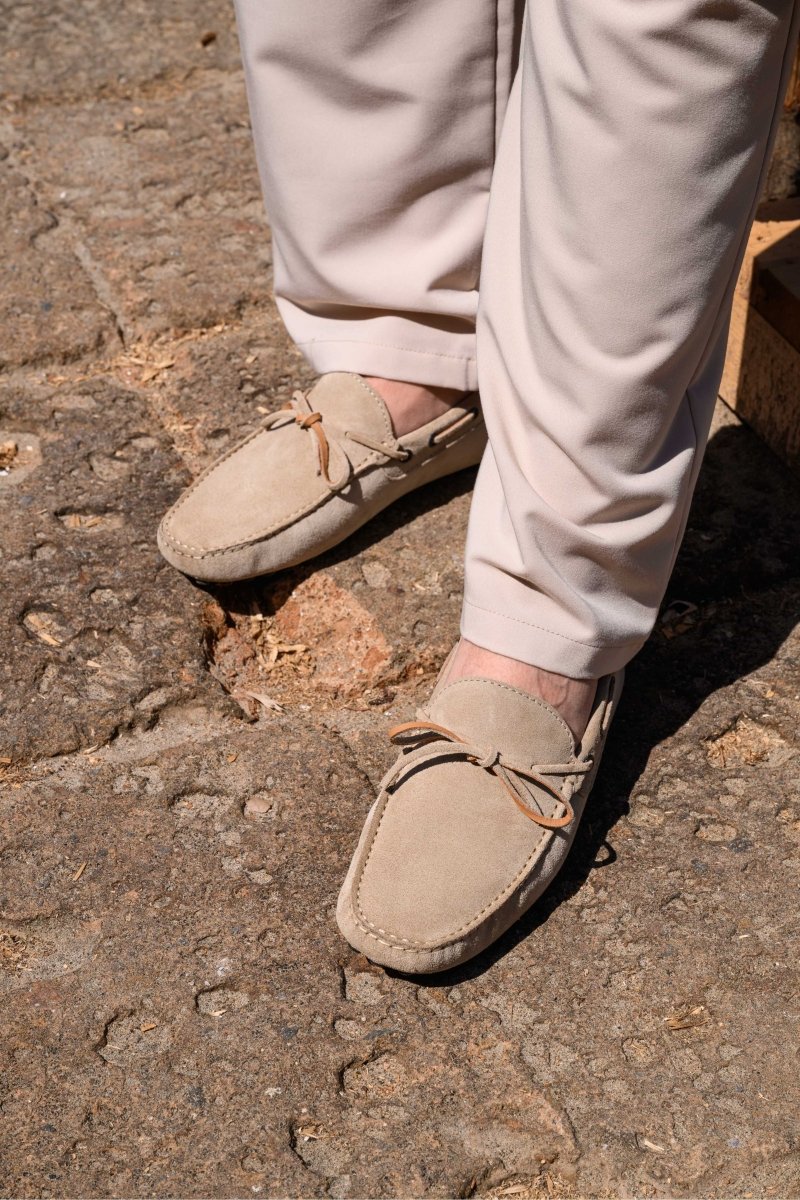BOSS - Mocassini penny in pelle scamosciata con nappine - Beige BOSS - Mocassini penny in pelle scamosciata con nappine - Beige